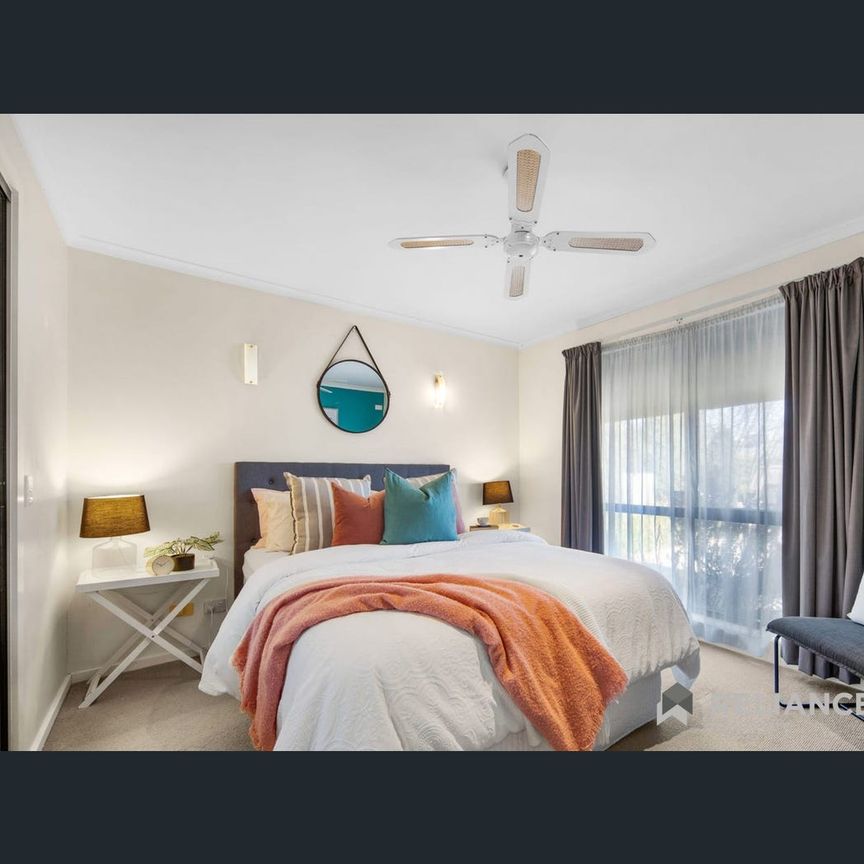 48 Golden Square Crescent, Hoppers Crossing, Vic 3029 - Photo 1