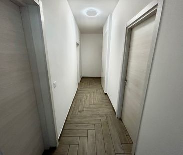 Affittasi moderno 2.5 locali ristrutturato in zona tranquilla Chiasso - Foto 2