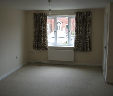 Blossom Way, Rugby - Photo 1