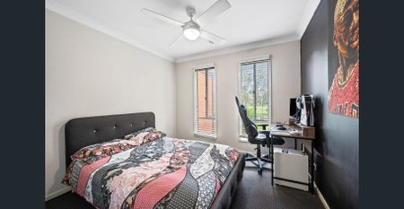 FAMILY HOME IN ASCOT - Photo 3