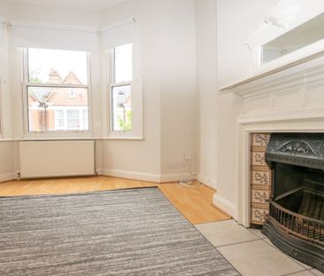 2 Bedroom - Photo 5