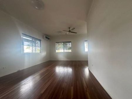 Break Lease - 3 Bedroom Home - Photo 3