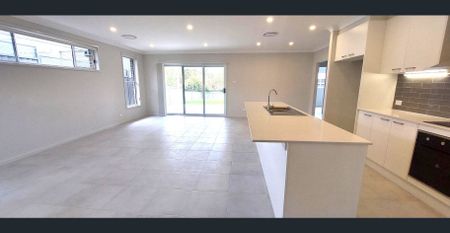 Brand New 4-5 Bedroom Home for Rent - Photo 3