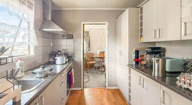 Family Home in Highland Park! - Photo 1