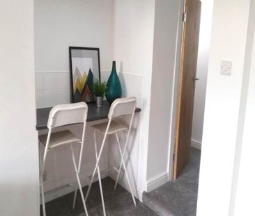 1 bedroom flat to rent - Photo 6