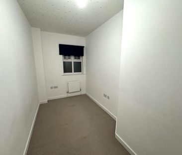 5 bedroom townhouse to rent - Photo 3