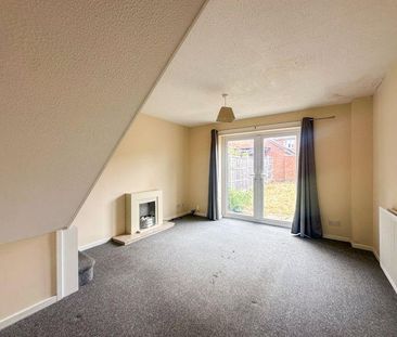 2 bedroom semi-detached house to rent - Photo 4