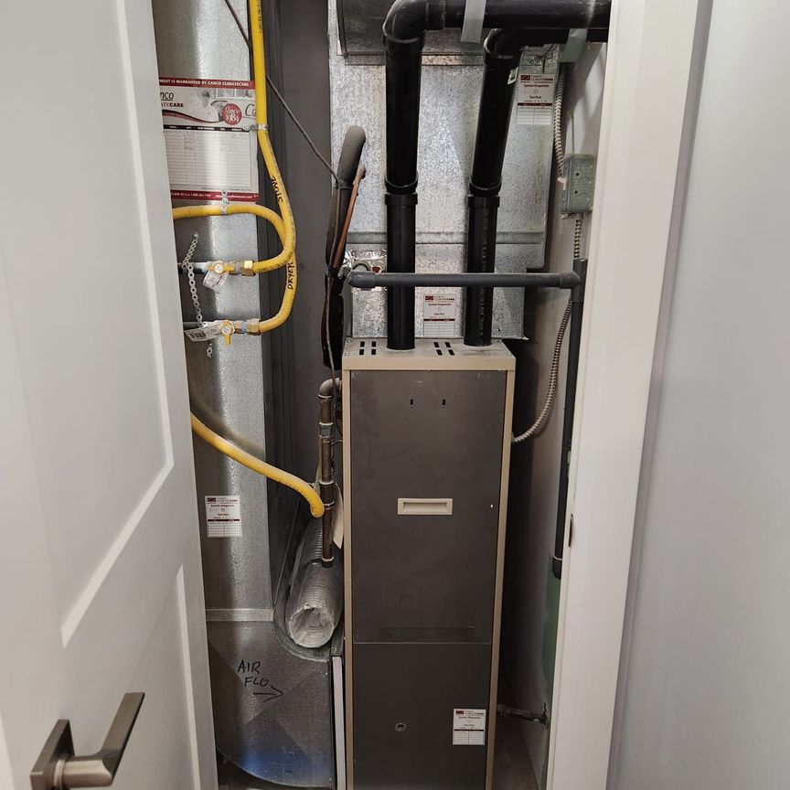 For Lease - 452 D'arcy Street Unit# Unit # 2, Newmarket, Ontario - Photo 1