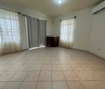CASA EN RENTA - Residencial San Benito de Lago. Avenida Rómulo Garza. - Photo 2