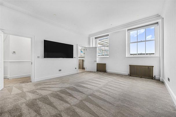 4 bedroom terraced house to rent - Photo 1