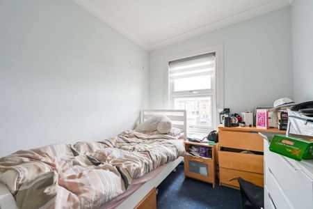 4 bedroom terraced house to rent - Photo 3