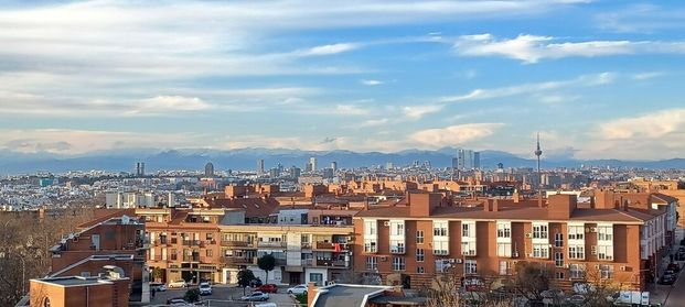 Piso de alquiler en Plaza de San Diego, Palomeras Bajas - Photo 1