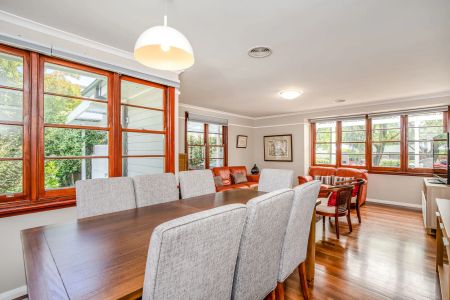 Charming Three-Bedroom Home in Prime Yarralumla Location - Photo 3