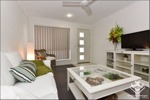 3 Bedroom Townhouse available now - Photo 1