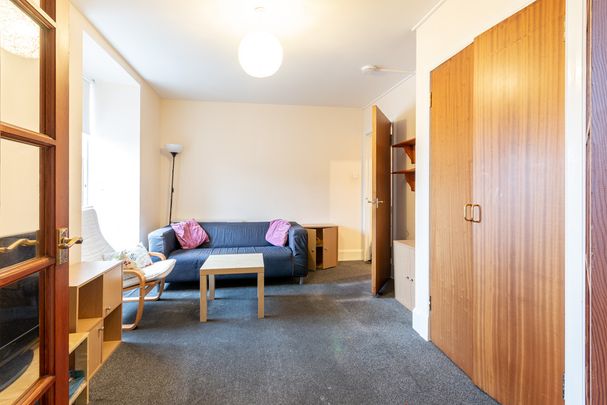 0904L - High Street, Edinburgh, EH1 1QS - Photo 1