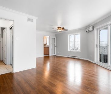472 Rue Valois, #6 - Photo 1