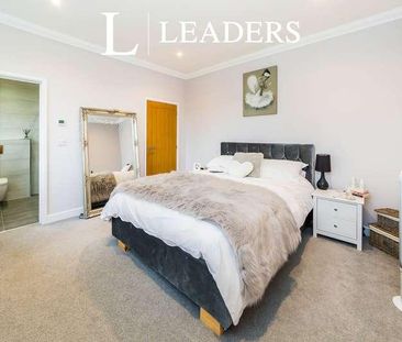 Felcourt, East Grinstead, RH19 - Photo 1