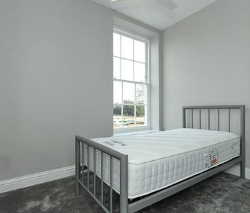 Flat C 35-37 High Street, Sittingbourne, Kent, ME10 - Photo 3