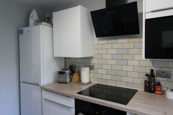 Deaks Lane, Ansty, RH17 - Photo 1