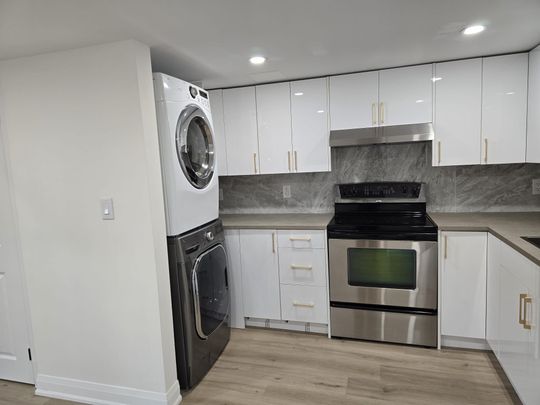 For Lease - 44 Child Drive Unit# Basement, Aurora, Ontario - Photo 1