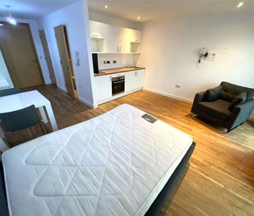 X1 Media City - Block A, 9 Michigan Ave, Salford, Manchester City C... - Photo 2