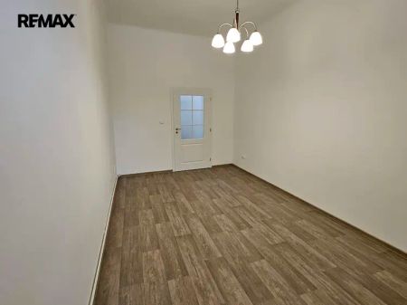 Pronájem bytu 1+1, Brno, Náměstí Republiky - Fotografie 3