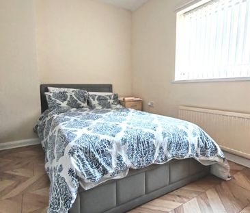 3 Bed End Terrace, Seaton Crescent, NG8 - Photo 3