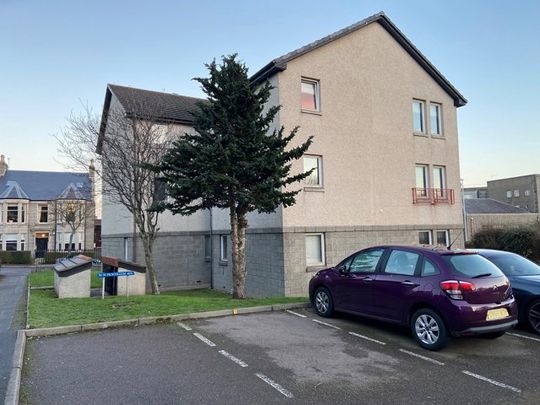 49 Picktillum Avenue, AB25 3AY, Aberdeen - Photo 1