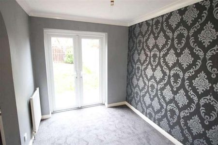 Southwell Rise, Giltbrook, Nottingham, NG16 - Photo 2