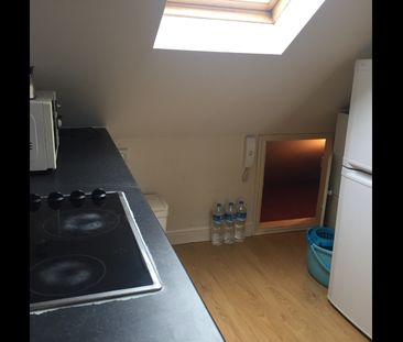 1 Bed Flat, Park View, W3 - Photo 6