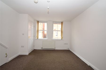 2 bed terraced house to rent in Ewart Street, Scarborough, YO12 - Photo 3