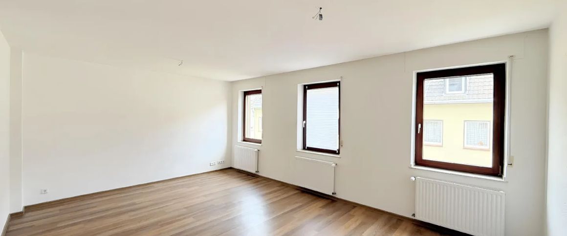 GROßZÜGIGE MASIONETTE WOHNUNG IN KREFELDER INNENSTADT ZU MIETEN! - Photo 1