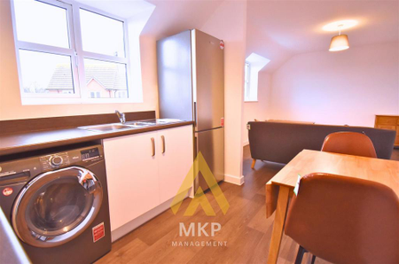 2 bedroom flat to rent - Photo 4