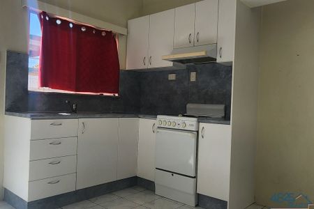 2 bedroom with a Bath! - Photo 2