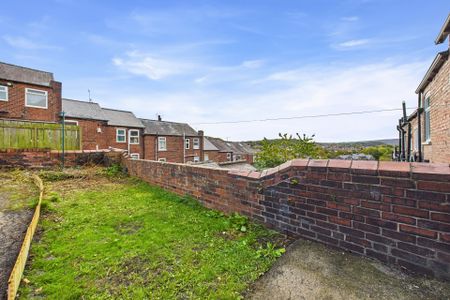60 Broxholme Road Woodseats, S8 - Photo 5