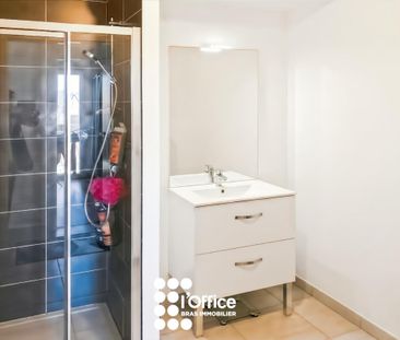 Location Appartement 4 pièces 82m² LES SABLES D OLONNE 85100 - Photo 5