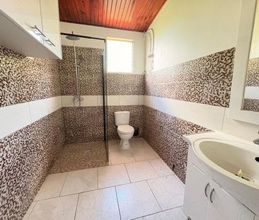 Location appartement 4 pièces, 115.00m², Saint-Joseph - Photo 5