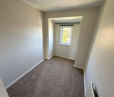 3 bedroom maisonette to rent - Photo 3
