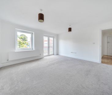 Dacre Park, Lewisham, London, SE13 - Photo 4