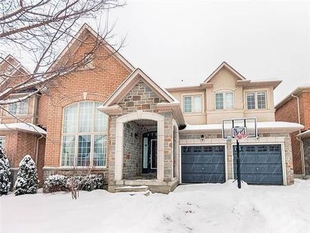 For Lease - 31 Morisot Avenue, Vaughan, Ontario - Photo 4