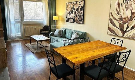 Prenájom čerstvo zrekonštruovanej dvojgarzonky s úžitkovou plochou 50 m2 – Starohájska ulica , Bratislava – Petržalka - Fotografia 2