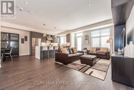 37 JUNEAU STREET - Photo 5