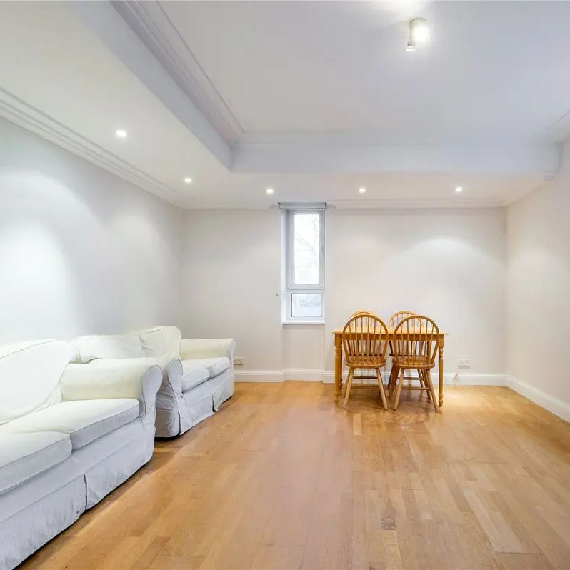 2 bedroom flat in 261 Upper Richmond Road - Photo 1