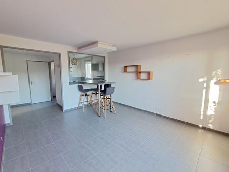 Location Appartement 3 pièces 63m² NANTES 44300 - Photo 2