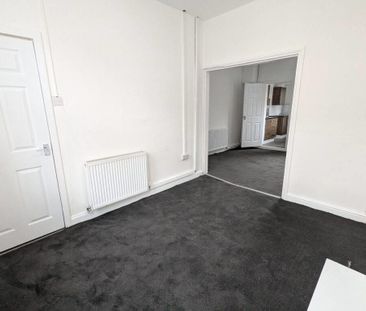 2 bedroom property to rent - Photo 1