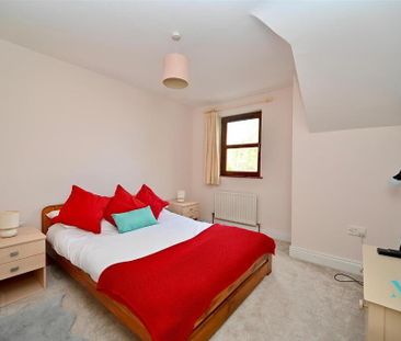 3 Station Terrace, Helens Bay, Bangor, BT19 1TQ - Photo 4