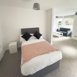 Studio to rent - Photo 2