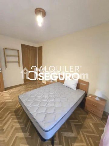 Piso en alquiler en Sureste - Foto 4