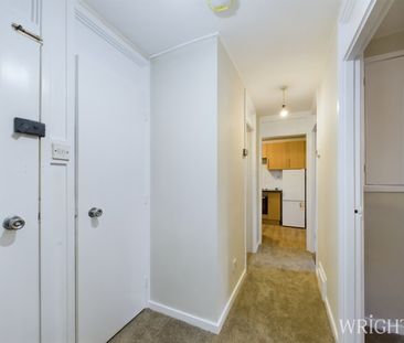 1 bedroom Apartment - UPPERFIELD ROAD, WELWYN GARDEN CITY. - Photo 4