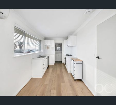 3/44 seaview Road, West Beach, SA 5024 - Photo 2